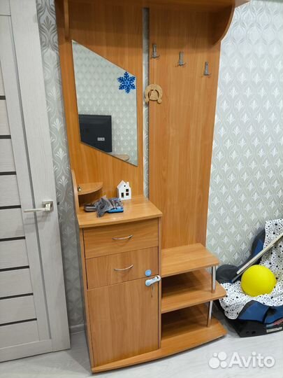 Прихожая с зеркалом бу