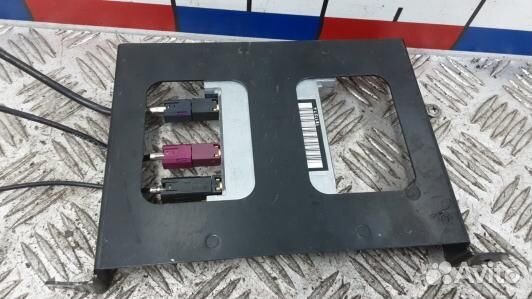 Усилитель антенны BMW X5 E53 (YAD16W801)