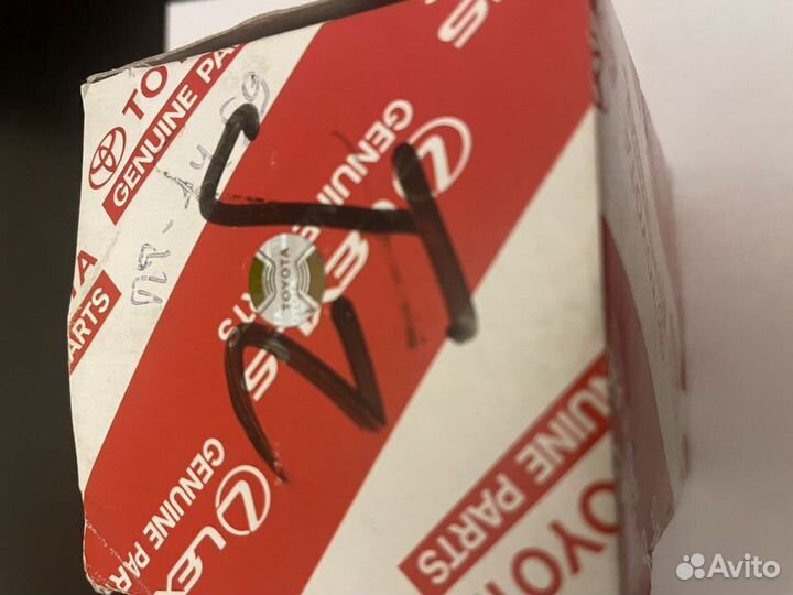 Фильтр масляный Toyota Camry Corolla Оригинал