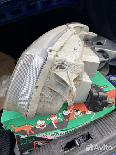 Фара правая на Hyundai Accent тагаз