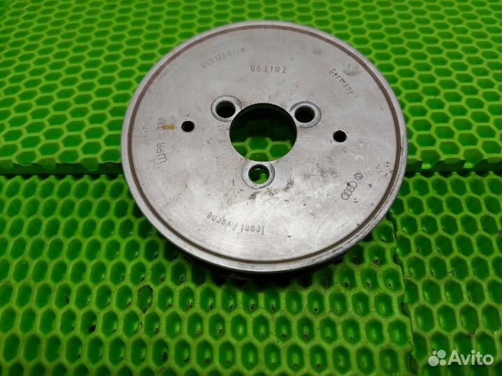 Шкив помпы Volkswagen Touareg NF 7P5 cgra CGR 3