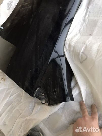 Крыло на Тайота 200 Левое