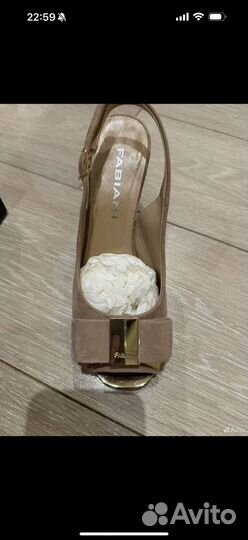 Босоножки женские