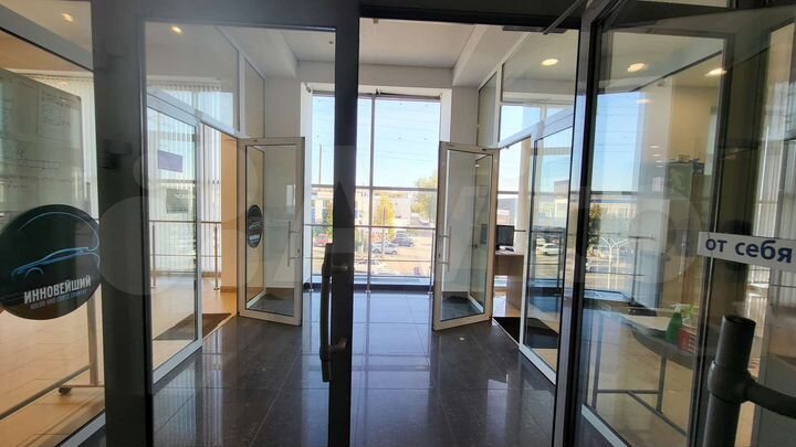 Сдам торговое помещение, 1000 м²