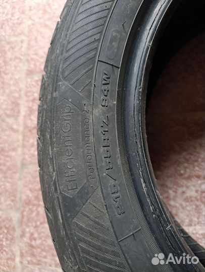 Goodyear EfficientGrip Performance 2 215/55 R17