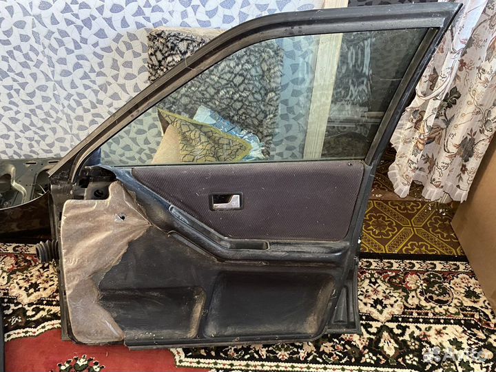 Дверь передняя правая audi 80 b4