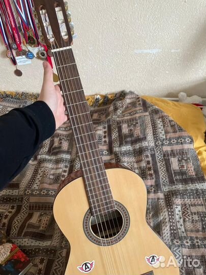 Акустическая гитара Admira