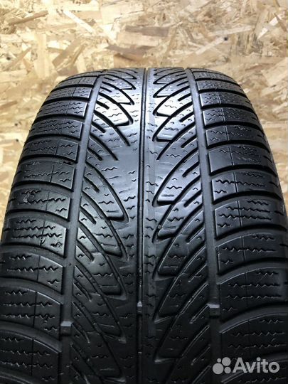 Goodyear UltraGrip 8 Performance 225/50 R17