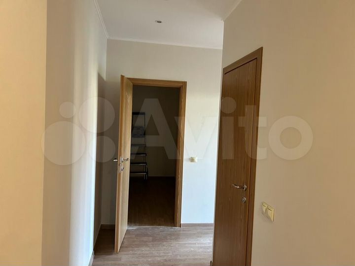 3-к. квартира, 77,9 м², 2/5 эт.