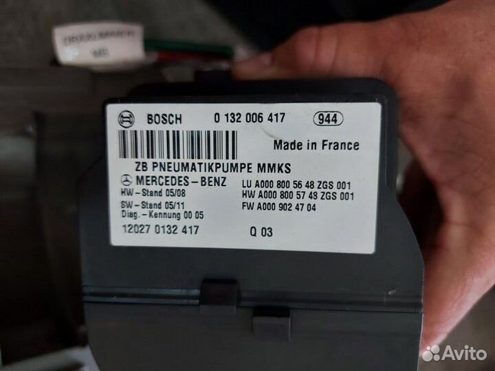 Насос воздушный Mercedes-Benz S-Class W221 2012