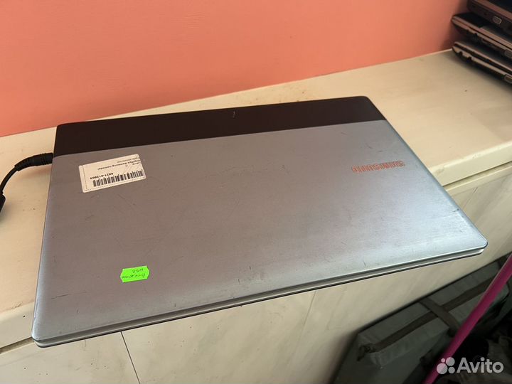 Разбор Samsung RV520 i3