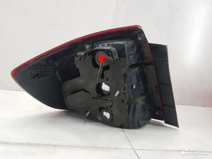 Фонарь задний правый наружный Suzuki SX4