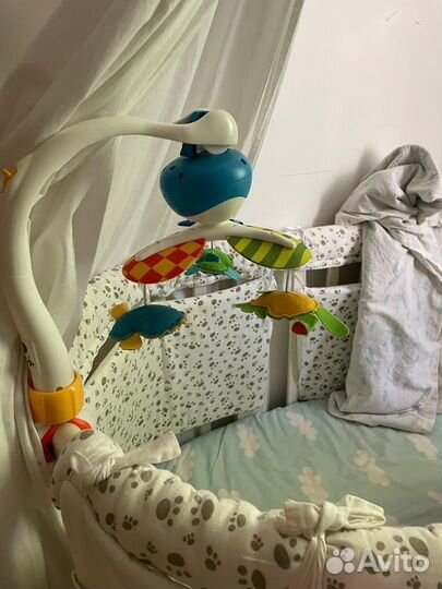 Мобиль на кроватку малышу tiny love