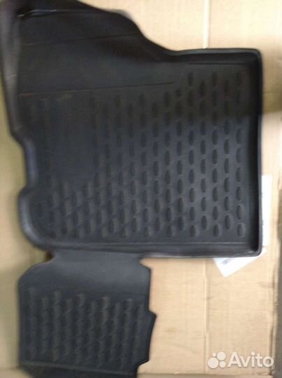 Коврики на Рено логан