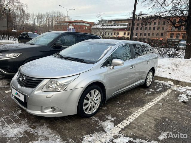 Toyota Avensis 2.2 AT, 2009, 300 000 км