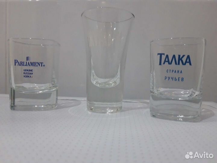 Рюмки новые с фирменным логотипом