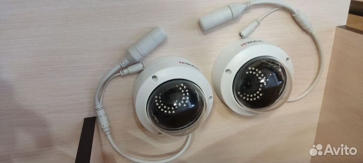 Камера видеонаблюдения HiWatch P