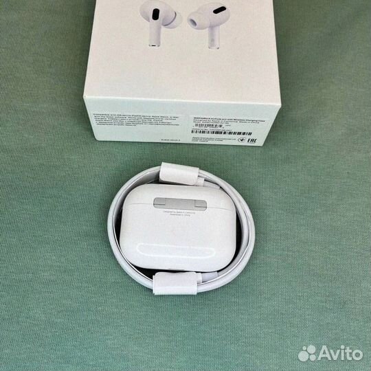 AirPods Pro 2: Музыка, которая рядом