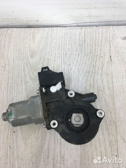 Мотор стеклоподъемника Моторчик Nissan almera G15