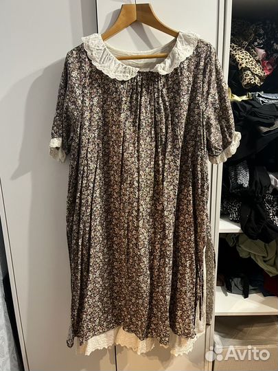 Платье в цветочек размер m-xl
