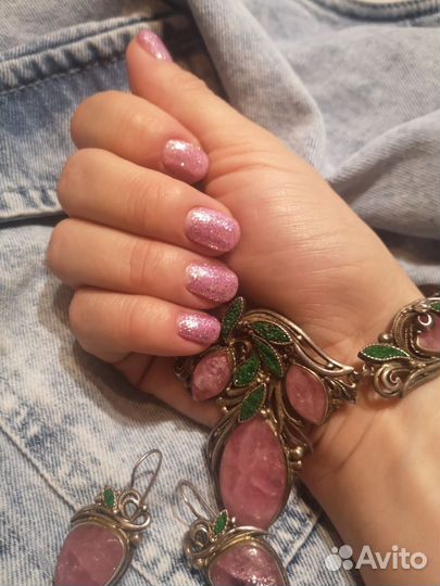 Маникюр,педикюр