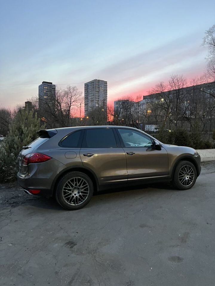 Porsche Cayenne: фото владельца