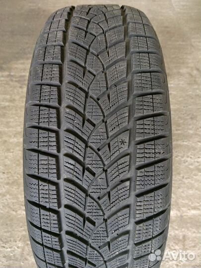 Goodyear UltraGrip Ice 225/60 R18