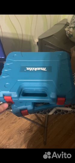 Шуруповерт makita 26v новый с 2 АКБ