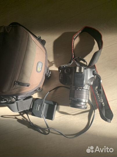 Canon 550 D+ kit 18-55+сумка Lowepro