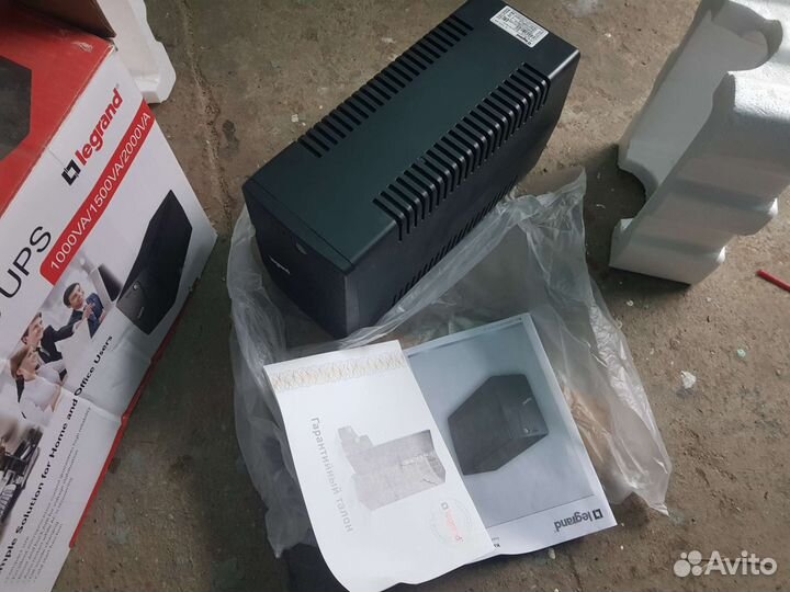 Стабилизатор Legrand 310324