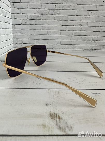 Солнцезащитные очки Celine CL40246