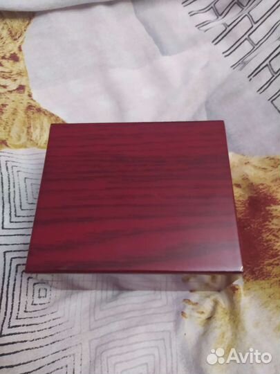 Коробка подарочная дерево