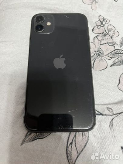 Телефон iPhone 11