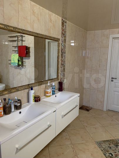 Дом 160 м² на участке 5 сот.