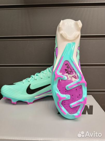 Футбольные бутсы nike