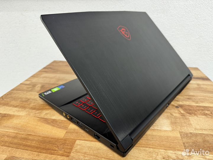 2023 MSI 16 ядер i7-11800H 16Gb RTX 3050Ti SSD512+