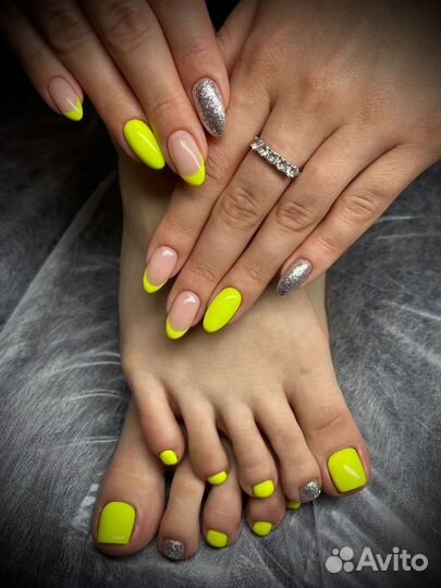 Маникюр педикюр