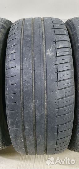 Michelin Pilot Sport 3 235/45 R18 98Y
