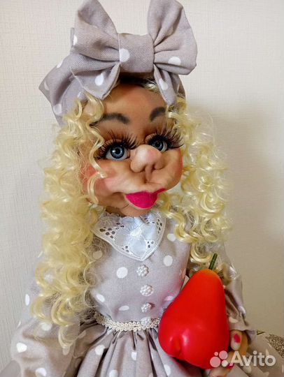 Кукла баба на чайник