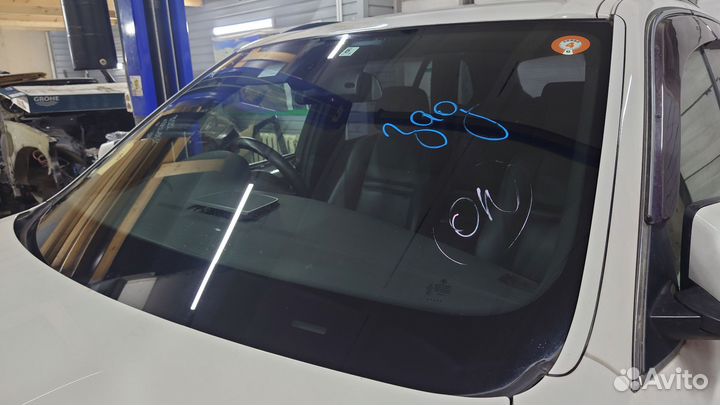 Стекло лобовое оригинал BMW Х5 E70