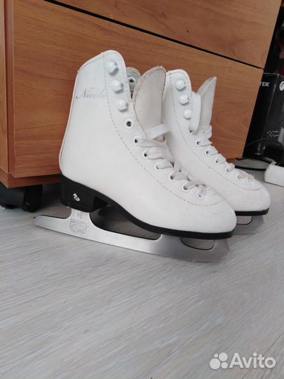 Коньки фигурные детские