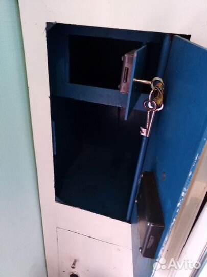 Сейфы 3 шт. СССР.Разные,несгораемый