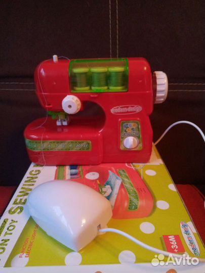 Детская швейная машинка