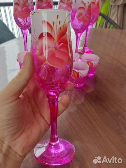 Набор бокалов для шампанского и рюмки