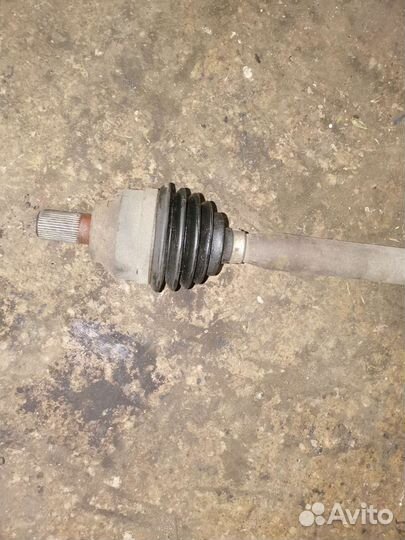 Правый привод в сборе Ford Focus 2 1.8