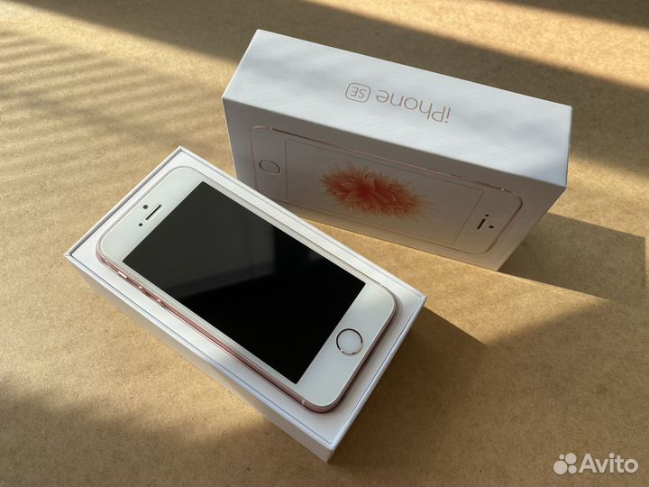 iPhone SE (2016) 64Gb Rose Gold