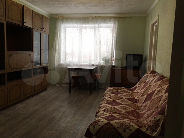 3-к. квартира, 60 м², 2/5 эт.