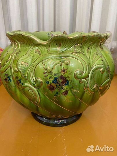 Антикварное кашпо