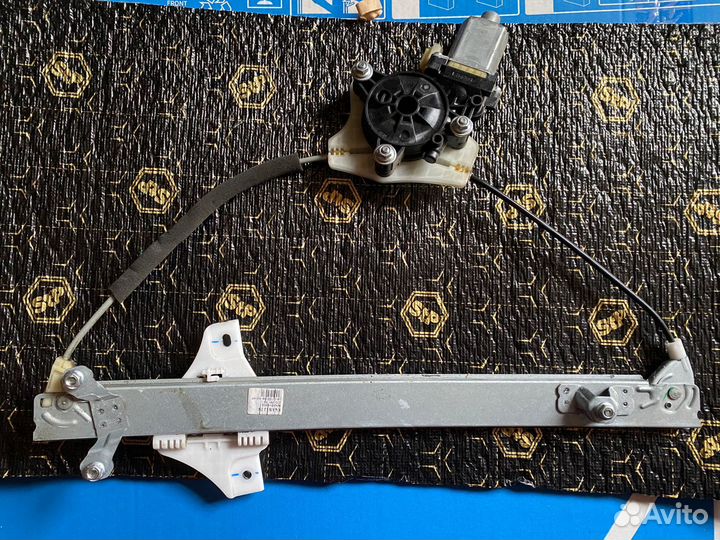 Стеклоподъемник передний правый Hyundai Solaris 2