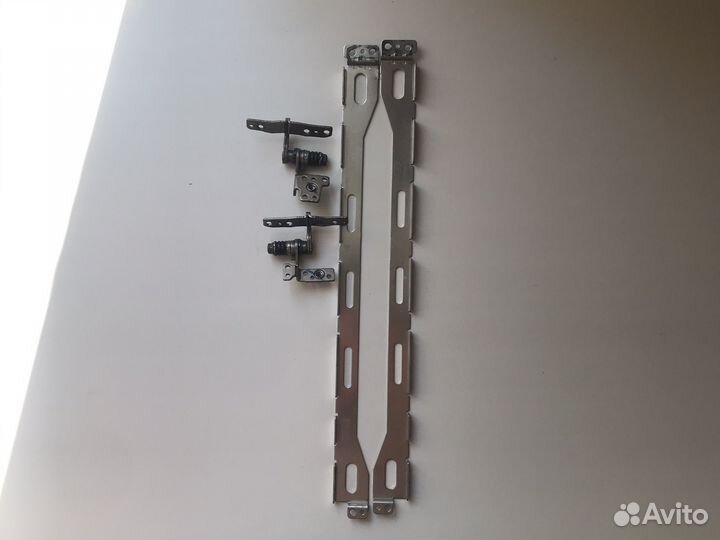 Петли для ноутбука Samsung NP300E7A